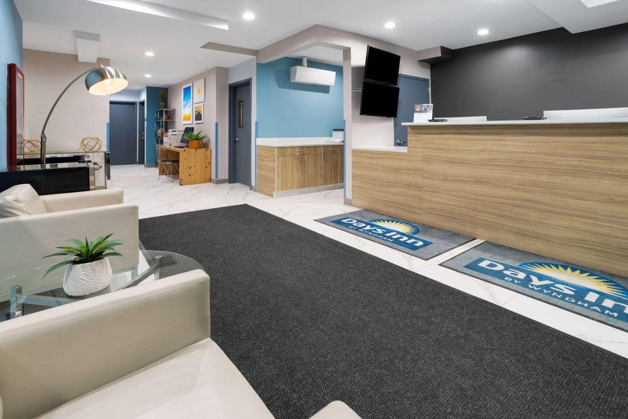 Days Inn By Wyndham Staten Island New York Exterior foto